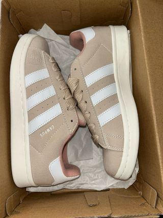 Zapatillas Adidas Beige y Rosa