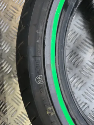 Llanta completa 110/70-17 54H usada Daelim 125