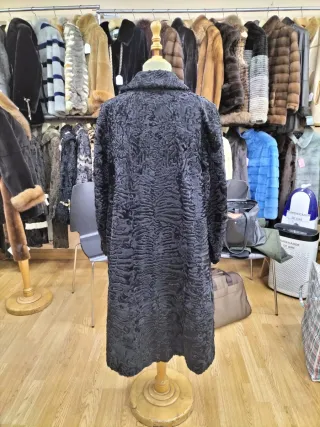 ABRIGO DE ASTRAKÀN COSTILLAR SUDAFRICANO NEGRO