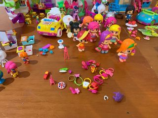 Lote de muñecas y accesorios Pin y Pon