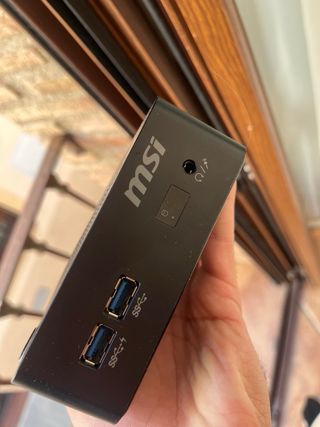 Mini PC MSI Negro