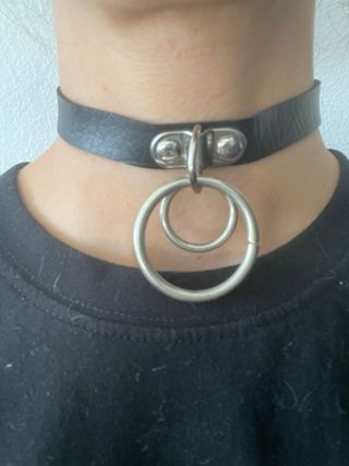 Collar gargantilla negro con cadena