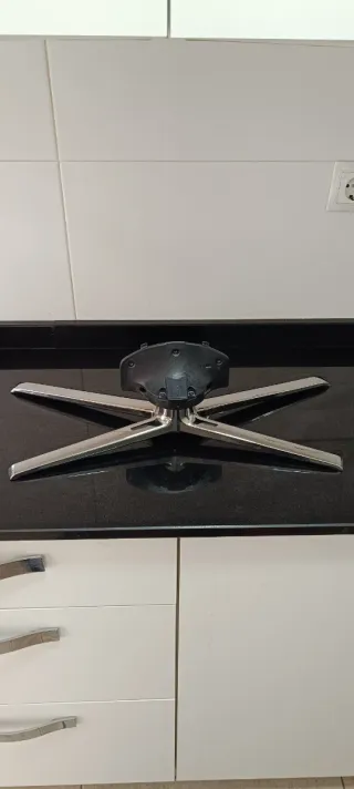 Peana TV Samsung UE32C6530UW