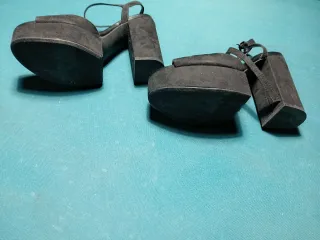 Sandalias negras Bershka