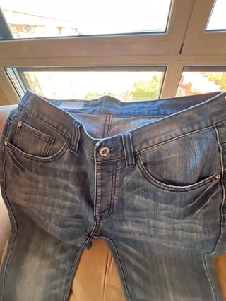 Pantalón vaquero azul talla M