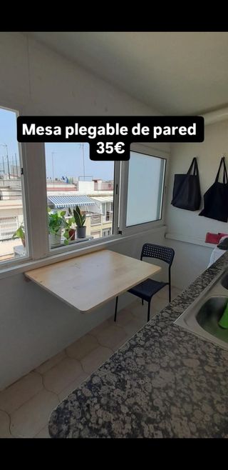 Mesa plegable madera muy buen estado.