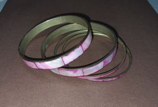 Conjunto 4 pulseras fucsia nacaradas