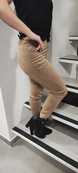 Pantaloni aderenti Pinco