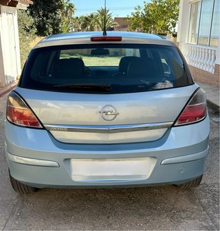 Opel Astra 2009