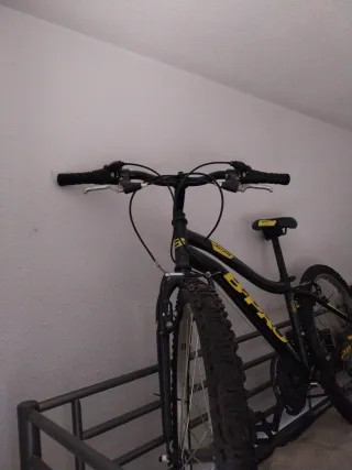 Bicicleta B-Pro 24 Negra y Amarilla a estrenar