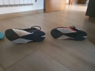 Zapatillas Wilson Rush Pro Tour Mid Negras/Rojas