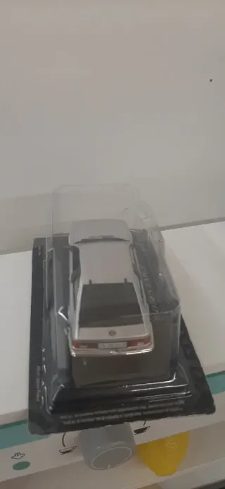 Coche a escala 1/43 opel monza