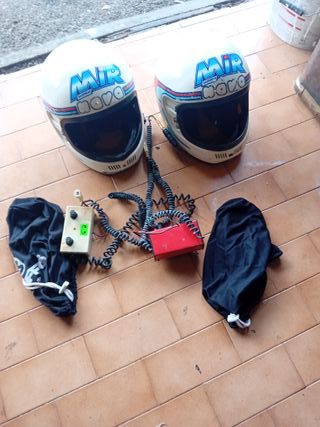 Coppia caschi con radio cuffie