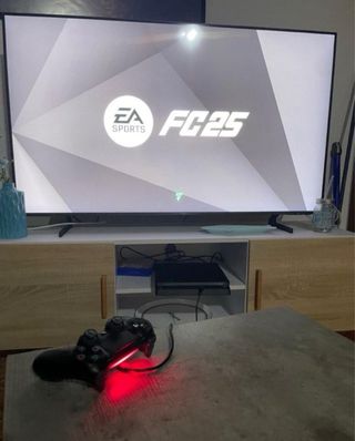 PS4 Slim 861 GB + 2 Juegos