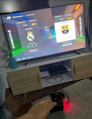 PS4 Slim 861 GB + 2 Juegos