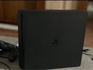 PS4 Slim 861 GB + 2 Juegos