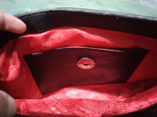 Bolso Negro Love Moschino