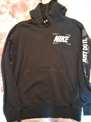 Felpa Nike nera con stampa