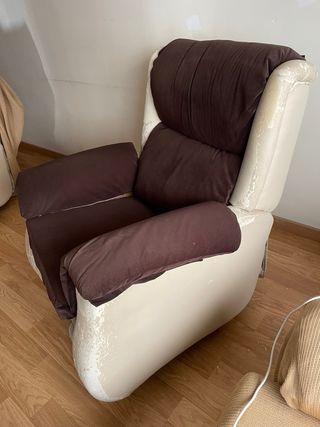 2 Sillones Mecedora Beige y Marrón