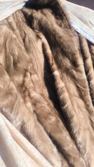 Abrigo de piel sintética beige/marrón