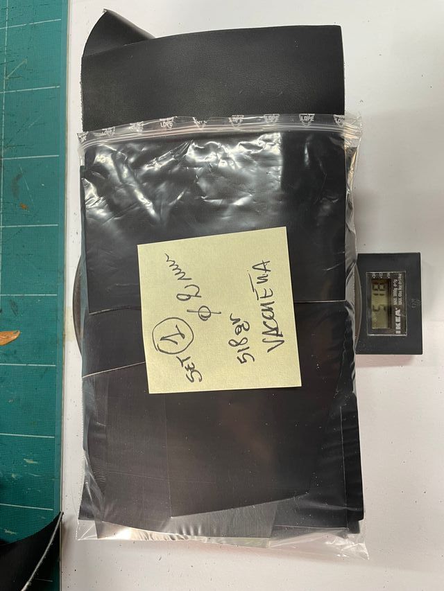 SET 1: Ritagli pelle vacchetta nero