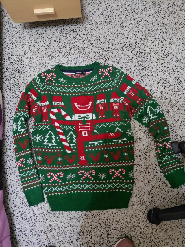 Jersey Navideño Verde y Rojo. Talla s/m. Unisex