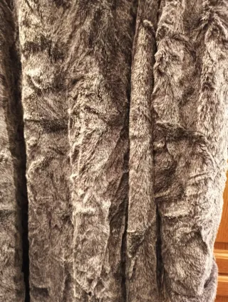 Abrigo de pelo gris Apolla