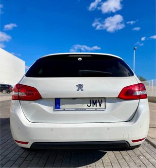 Peugeot 308 2016