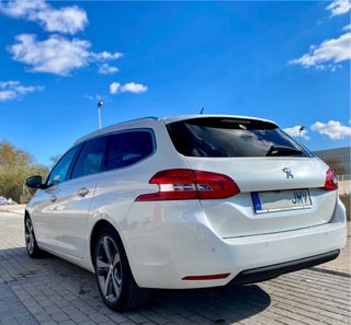 Peugeot 308 2016