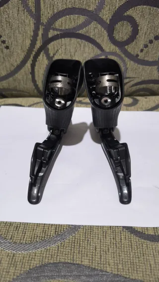 Shimano Ultegra 8070 Di2 Hydraulic shifters