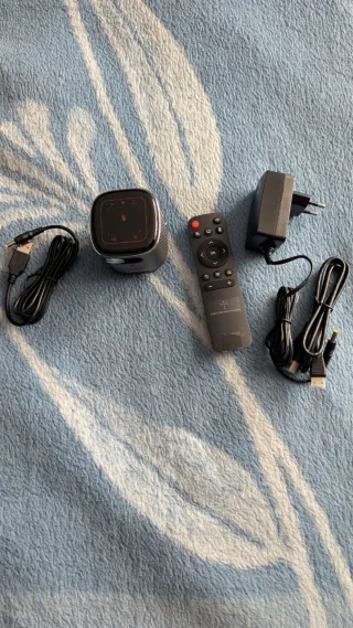 Mini proyector WiMiUs Pico Q2 w/ Android 11.0||DLP