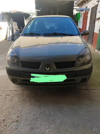 Renault Clio 2002