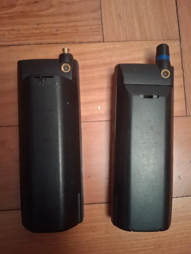 Lotto 2 cellulari Ericsson GA628 Non funzionanti