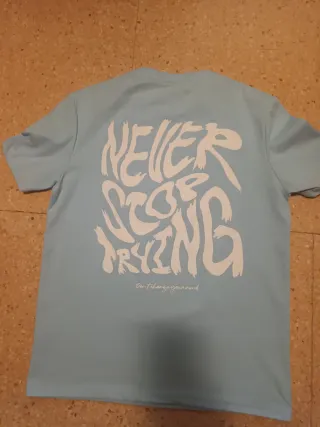 Camiseta azul