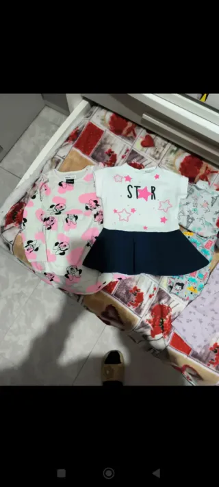 Lotto misto bimba 9 mesi composto da 17 pezzi