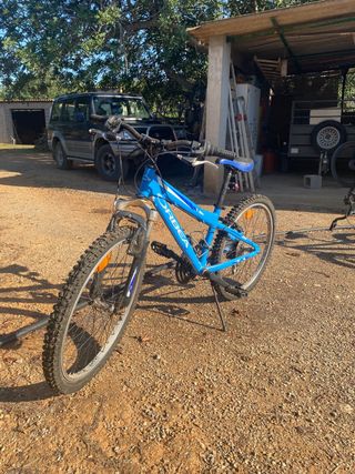 Bicicleta Azul Montaña Marca Orbea