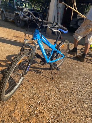 Bicicleta Azul Montaña Marca Orbea