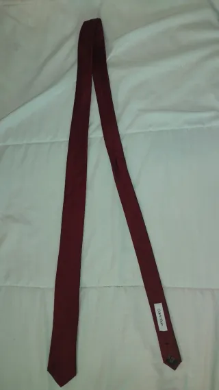 Traje Roy Robson Gris y Corbata Roja Calvin Klein