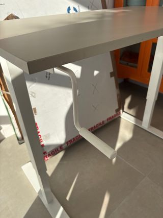 Mesa escritorio IKEA regulable altura