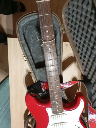 Guitarra Fender Stratocaster Japonesa