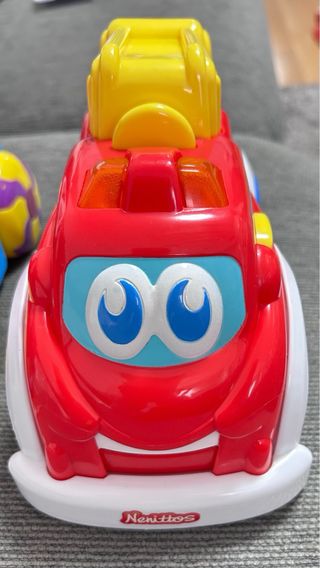 Coches de juguete con luces y sonidos