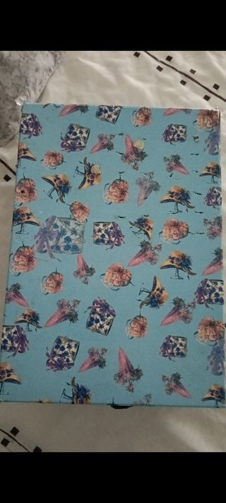 Caja de juguetes vintage