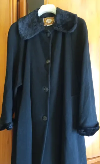 Abrigo negro largo talla XL