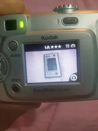 Cámara Kodak EasyShare CX7300 Plata