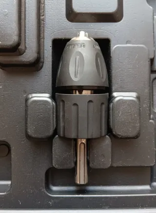 Taladro percutor Powerland 20V