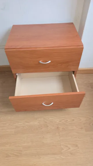 Mesillas de noche de madera