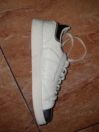 Sneakers Miu Miu bianche e argentate