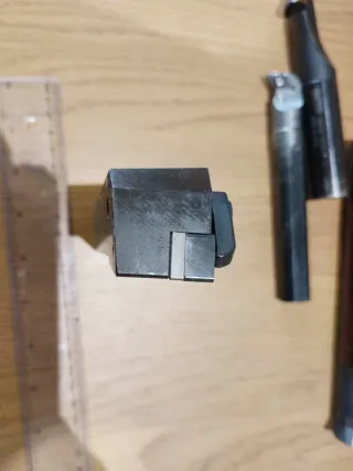 Portaherramientas Kyocera CCLNR2525M-12GX