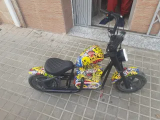 Moto eléctrica de niño