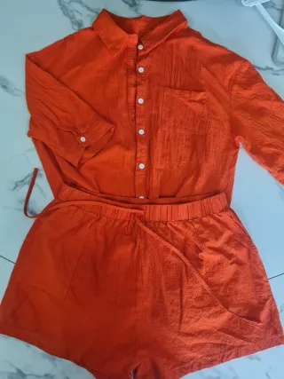 Conjunto naranja: camisa y short